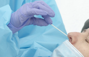 Comparación de la Muestra Salival y de Nasofaringe en la Detección de SARS-CoV-2 mediante RT-PCR