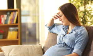 Casos Clínicos - Mola hidatidiforme completa con preeclampsia e hipertiroidismo: presentación clásica