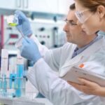 Conteo diferencial de leucocitos del líquido cefalorraquídeo y tiempo de evolución de la infección en recién nacidos con meningitis aséptica