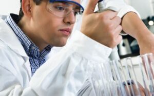 Recomendaciones para la estimación de la incertidumbre de medida en el laboratorio clínico